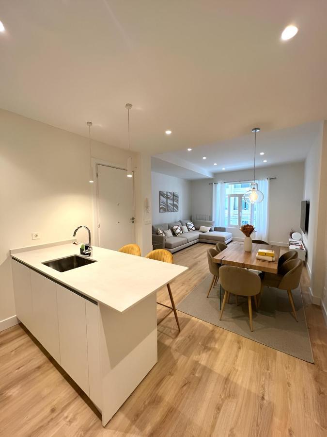 Colon Apartment -Zurriola Beach San Sebastián Eksteriør billede