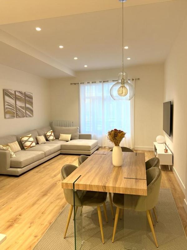 Colon Apartment -Zurriola Beach San Sebastián Eksteriør billede